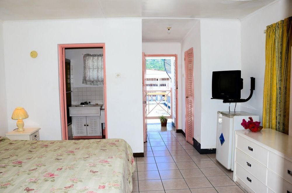 Marine View Hotel Ocho Rios Dış mekan fotoğraf